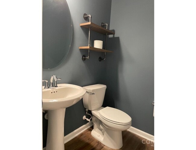 Building Photo - 141 W Morehouse Ave