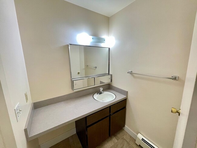 Building Photo - Beautiful Two-story, 3 Bed, 1.5 Bath Condo 1/2 Mile from CSU!