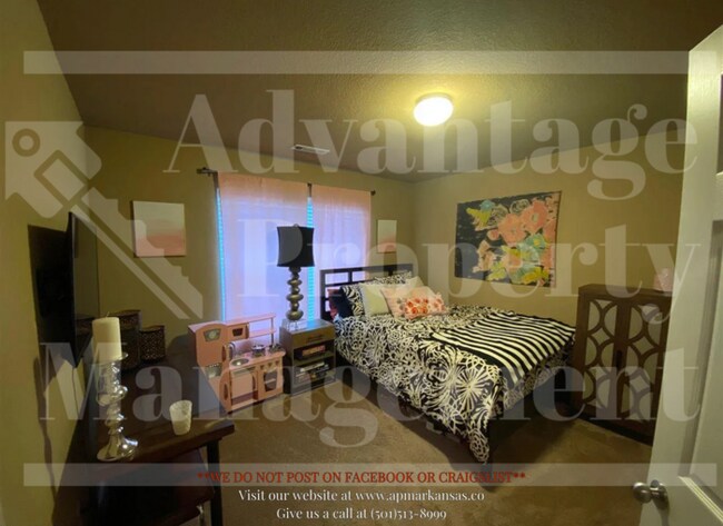 Building Photo - 3010 Alderwood Dr