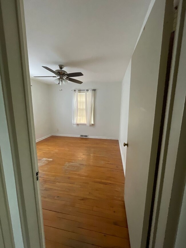 Building Photo - The Sweet Spot in Traverse City