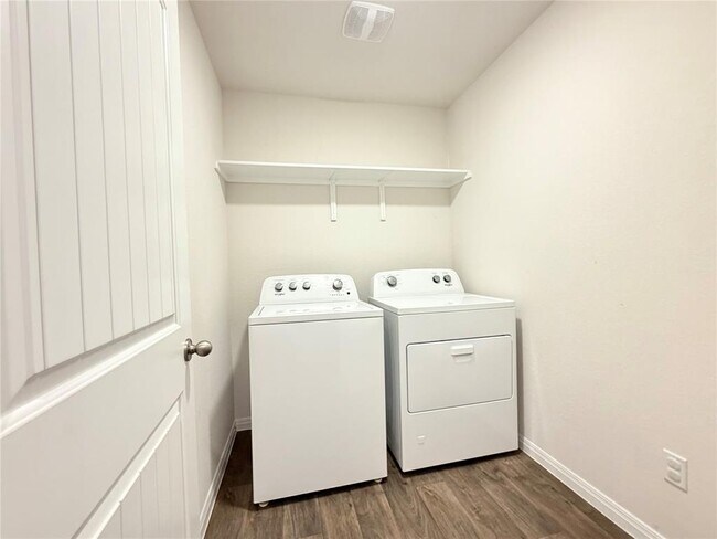 Building Photo - 148 Arroyo Sweetwood Cir