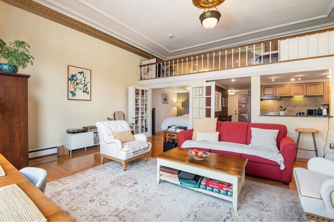 Building Photo - 64 Commonwealth Ave