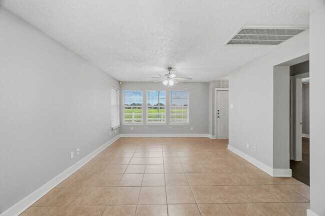 Building Photo - 20967 Young Meadows Way