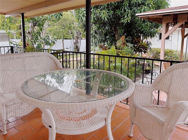 Building Photo - 3051 NW 14th St