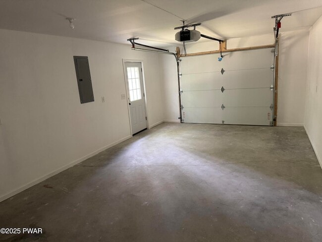 Building Photo - 125 Cobblestone Dr