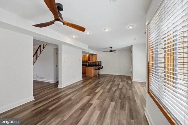 Building Photo - 128 Granite Hill Ct