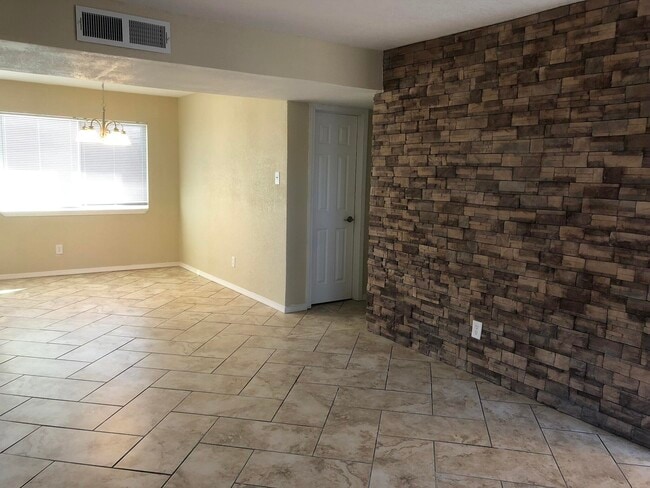 Building Photo - 228 Midianite Dr