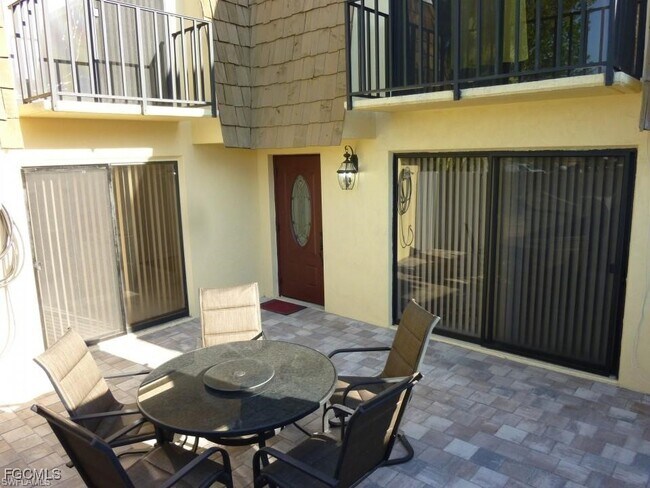 Building Photo - 5542 Malt Dr