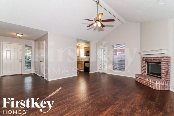 Building Photo - 7956 Clear Brook Cir