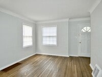 Building Photo - 2211 W Sylvania Ave