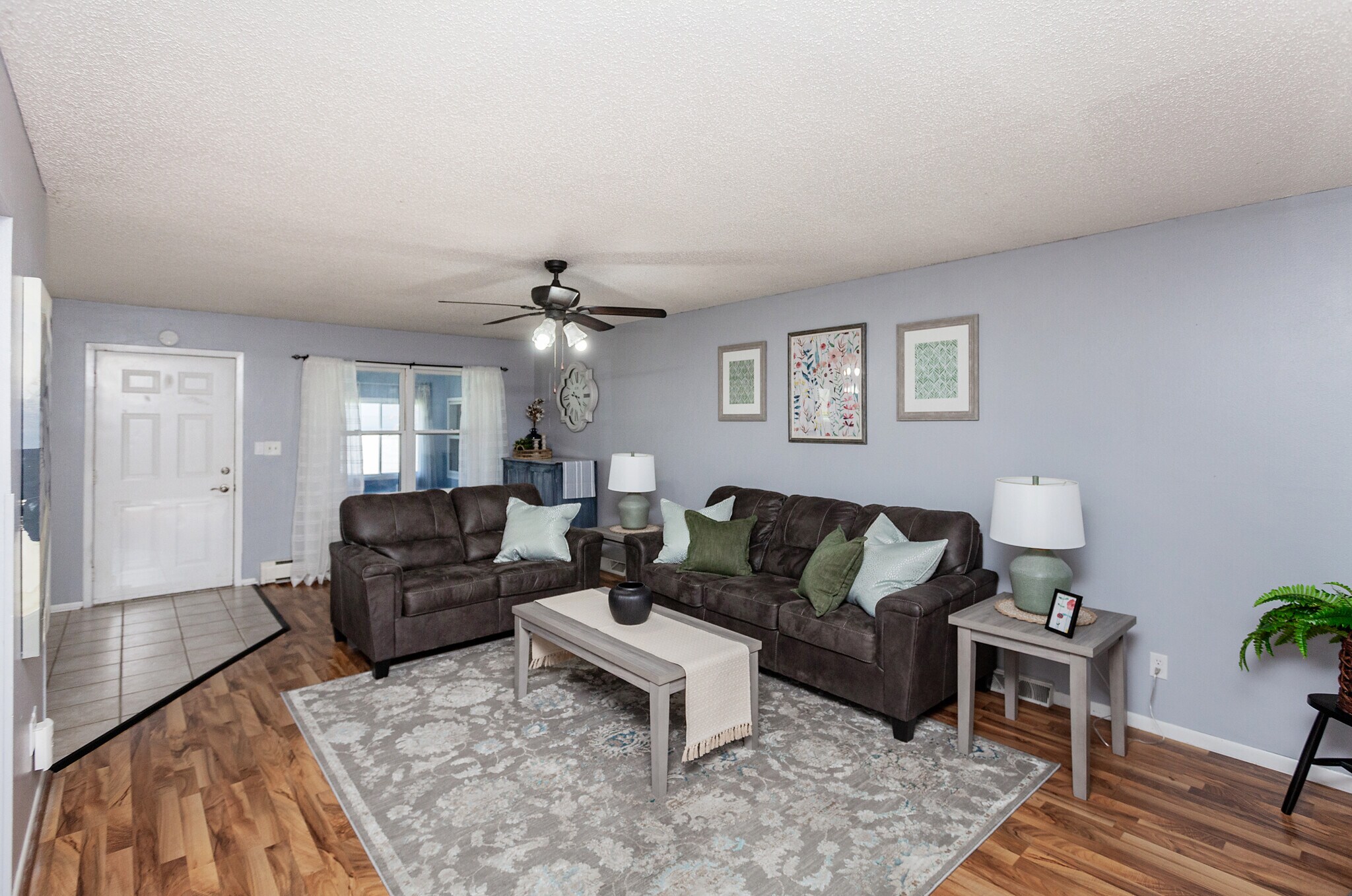 Living Room - 2019 Payton Ave