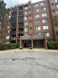 Building Photo - 400 Park Ave