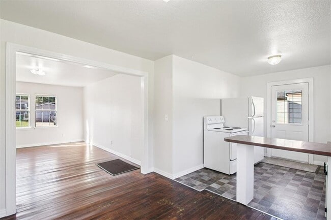 Building Photo - 3209 NW 32nd St