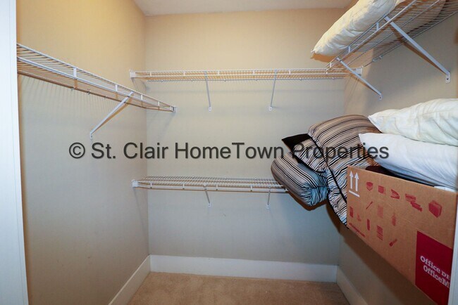 Building Photo - Furnished Condo on Logan Martin Lake