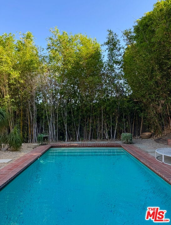 Building Photo - 1555 Rising Glen Rd