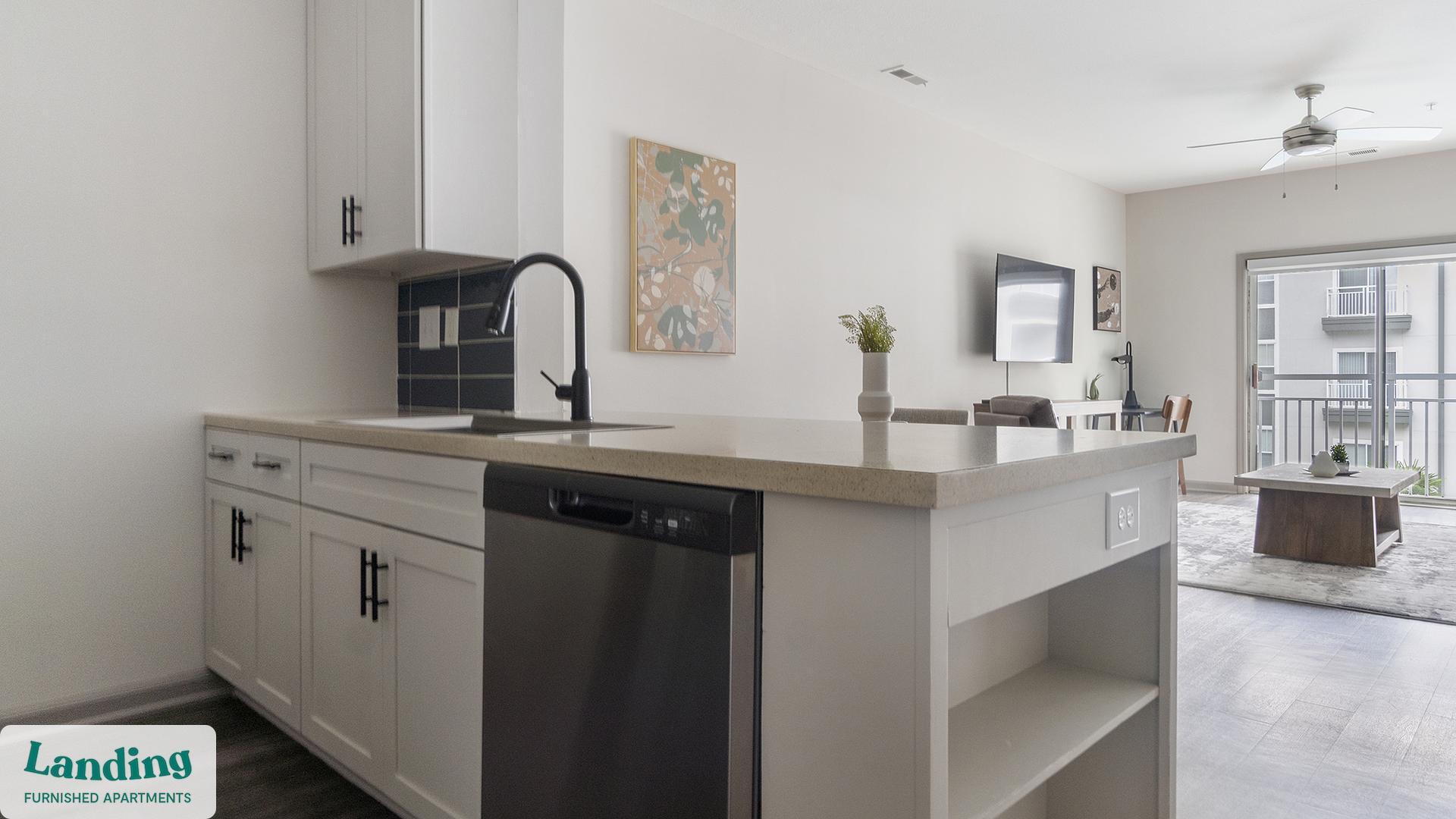 Building Photo - 900 E Six Forks Rd