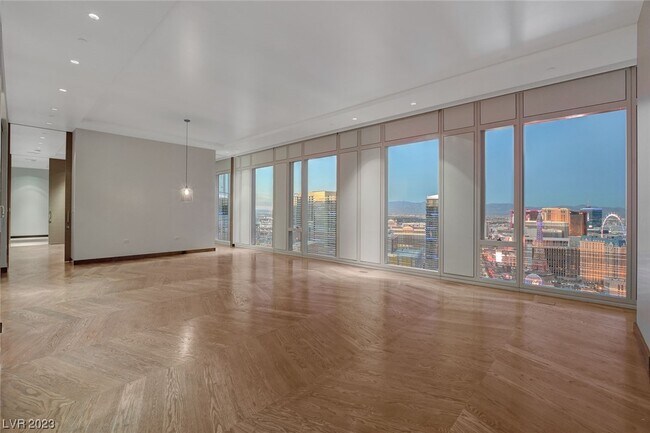 Building Photo - 3750 Las Vegas Blvd S