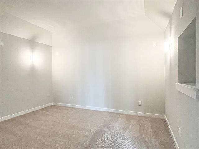 Building Photo - 3425 Teasdale Dr