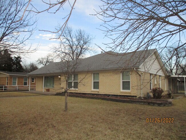 Building Photo - 4300 Mackey Dr