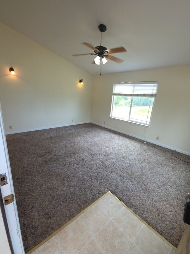 Building Photo - Charming 2-bedroom, 2-bathroom home in Nice