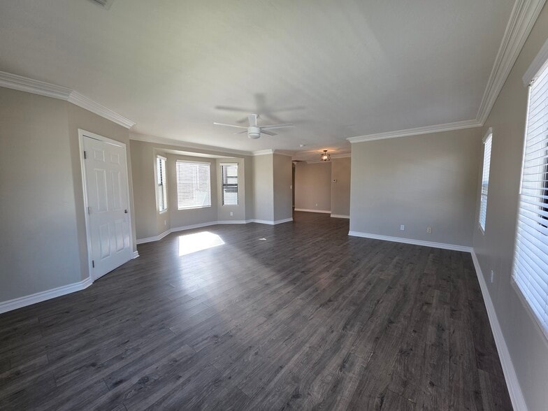 Building Photo - 2404 Morningside St