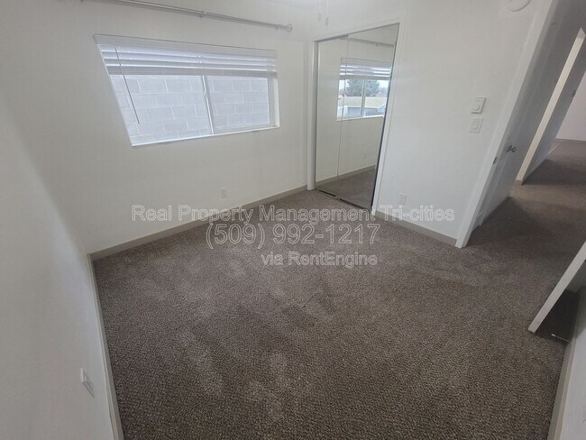 Building Photo - 1817 Cartmell St