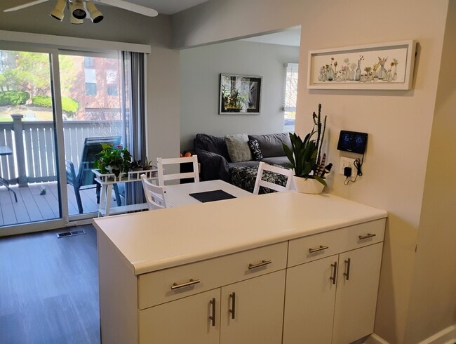 Building Photo - 3061 Pheasant Creek Dr