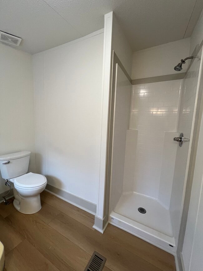 Building Photo - 1609 Walden Rd