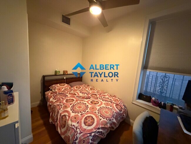 Building Photo - 1029 Tremont St