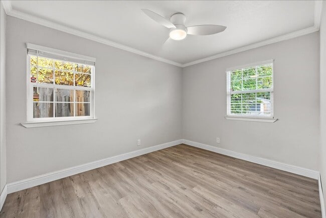 Building Photo - 1156 Hampton Rd