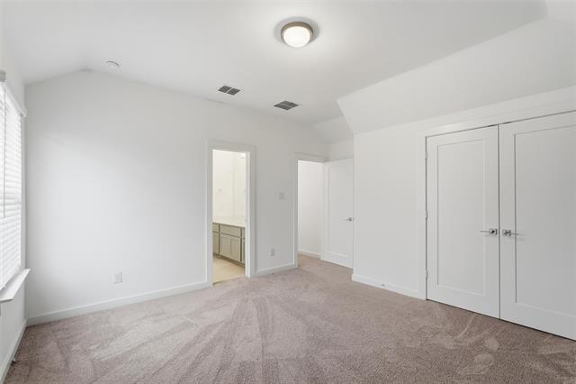 Building Photo - 1304 Sweetleaf St