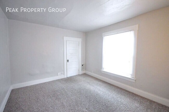 Building Photo - 315 E 17th Ave