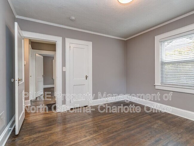 Building Photo - 1321 Pinecrest Ave