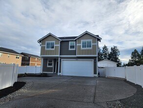 Building Photo - 15609 View Dr Ct SE