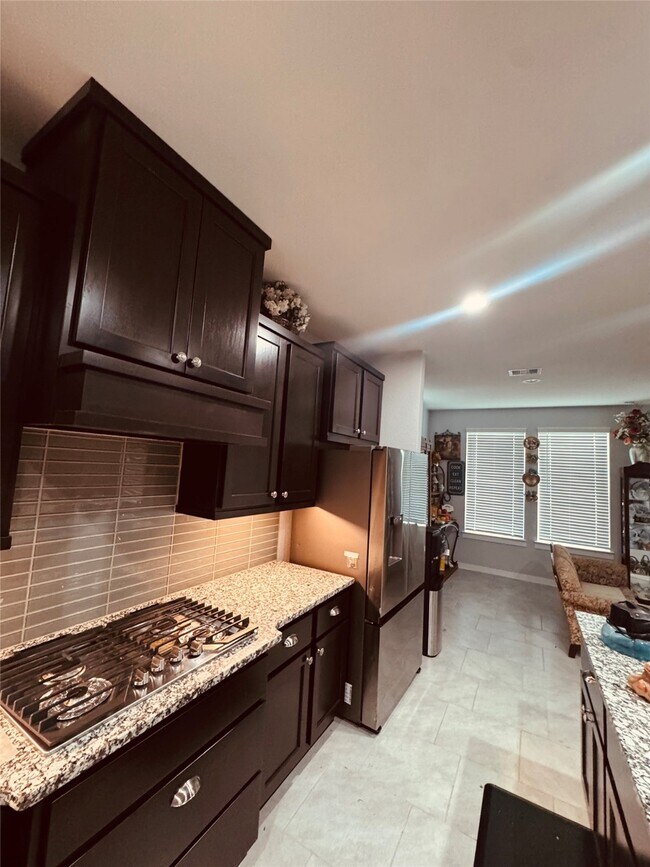 Building Photo - 28614 Hannahs Harbor Ln