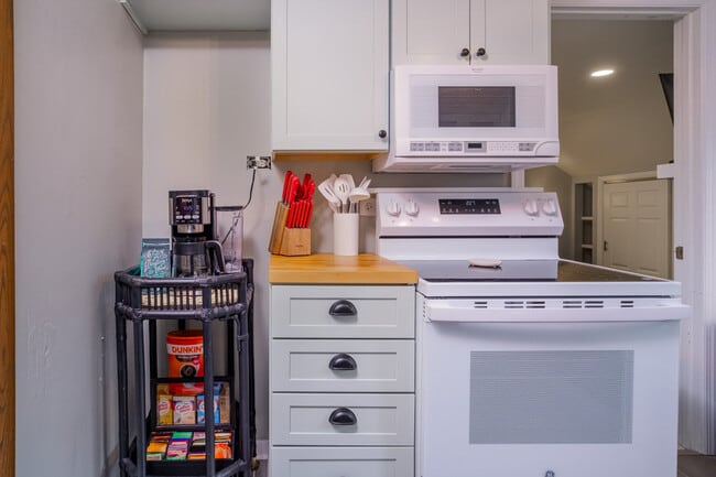 Building Photo - 26229 93rd St