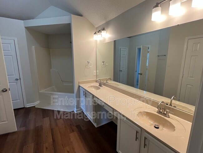 Building Photo - 5628 Autumn Valley Dr