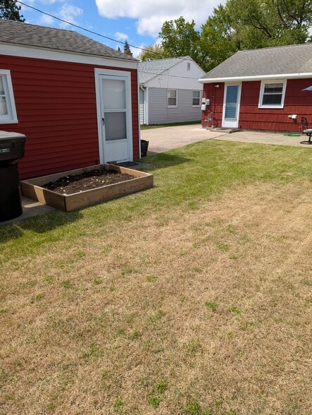 Building Photo - 3014 Sunnymede Ave