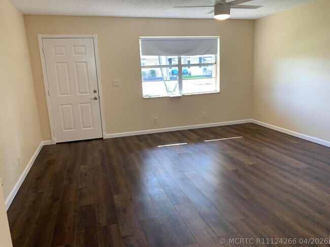 Building Photo - 2822 Duke Ln