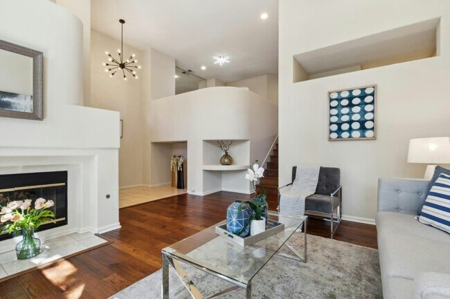 Building Photo - 548 Mill River Ln