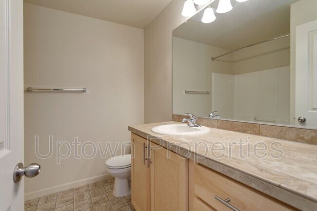 Building Photo - 300 NW 116th Ave