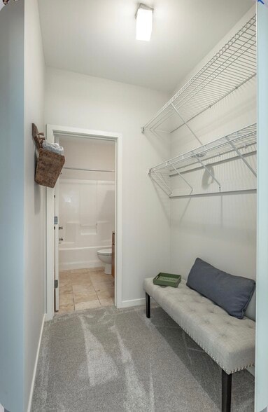 Building Photo - 817 Flynn St