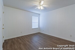 Building Photo - 1203 Ganton Ln