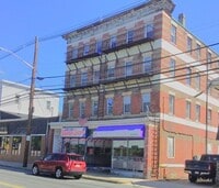 Building Photo - 1076 Washington St