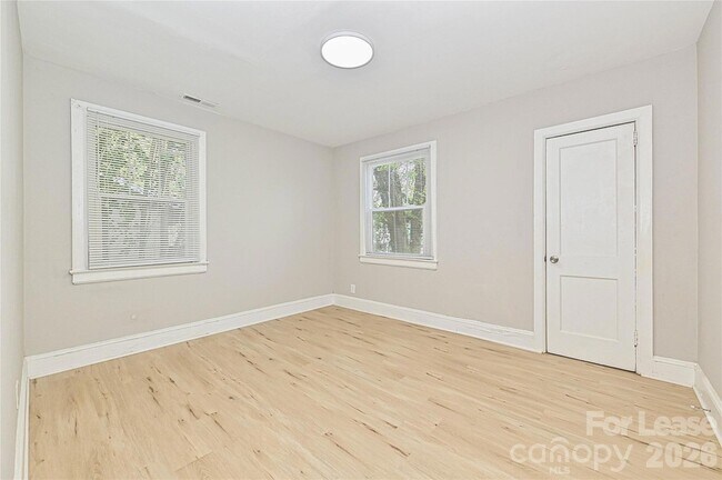 Building Photo - 3108 Rush Ave