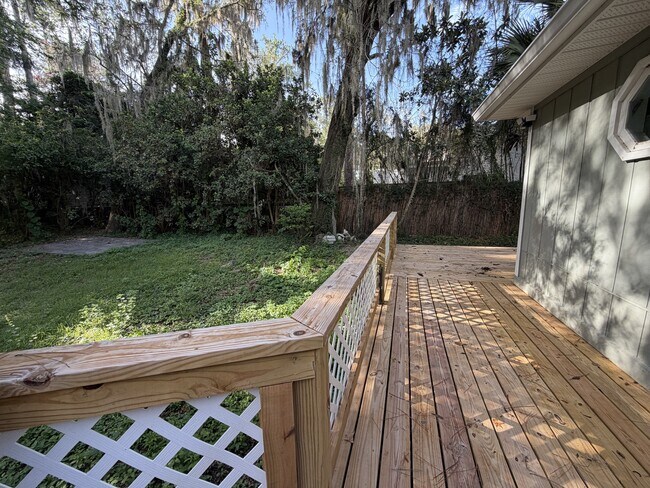 Building Photo - 701 SW 28 St