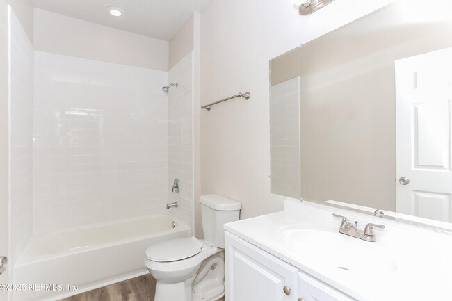Building Photo - 1097 Cherry Point Way