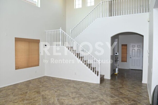 Building Photo - Ideal 4Br+Den+Loft 3.5Ba 2.5Cg Home with Solar Near Happy Valley and Loop 303 in Peoria