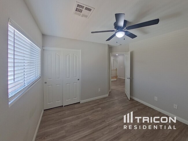 Building Photo - 72 Japonica Ave