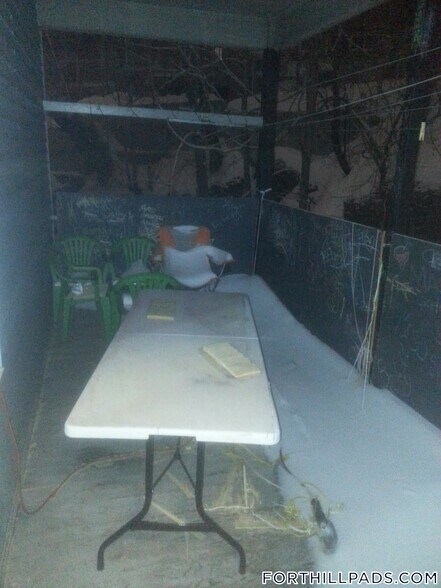 Building Photo - 160 Centre St